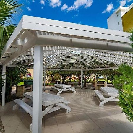 Trikomo Tiberius Pool Apartments In Caesar Resort & Spa מראה חיצוני תמונה