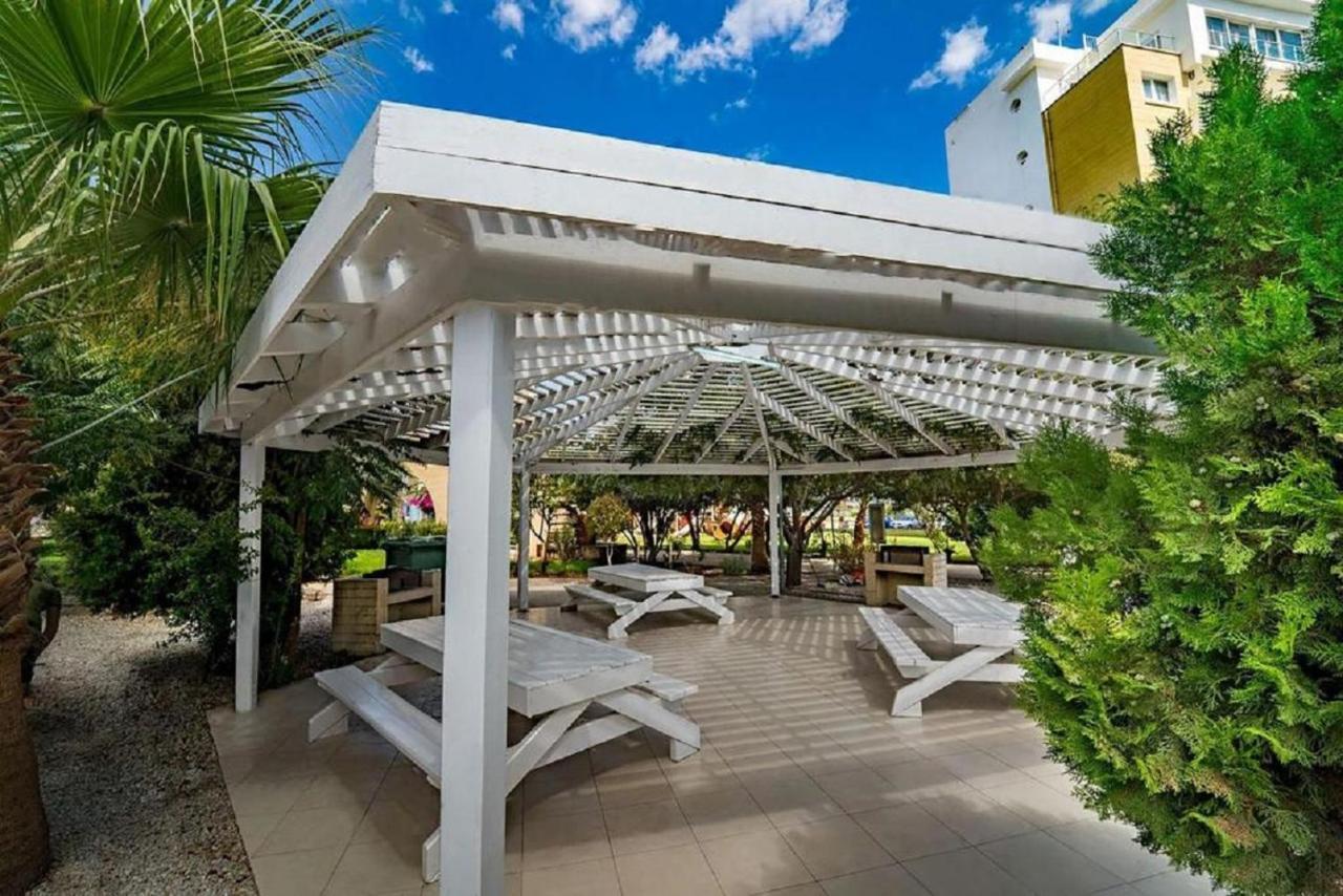 Trikomo Tiberius Pool Apartments In Caesar Resort & Spa מראה חיצוני תמונה